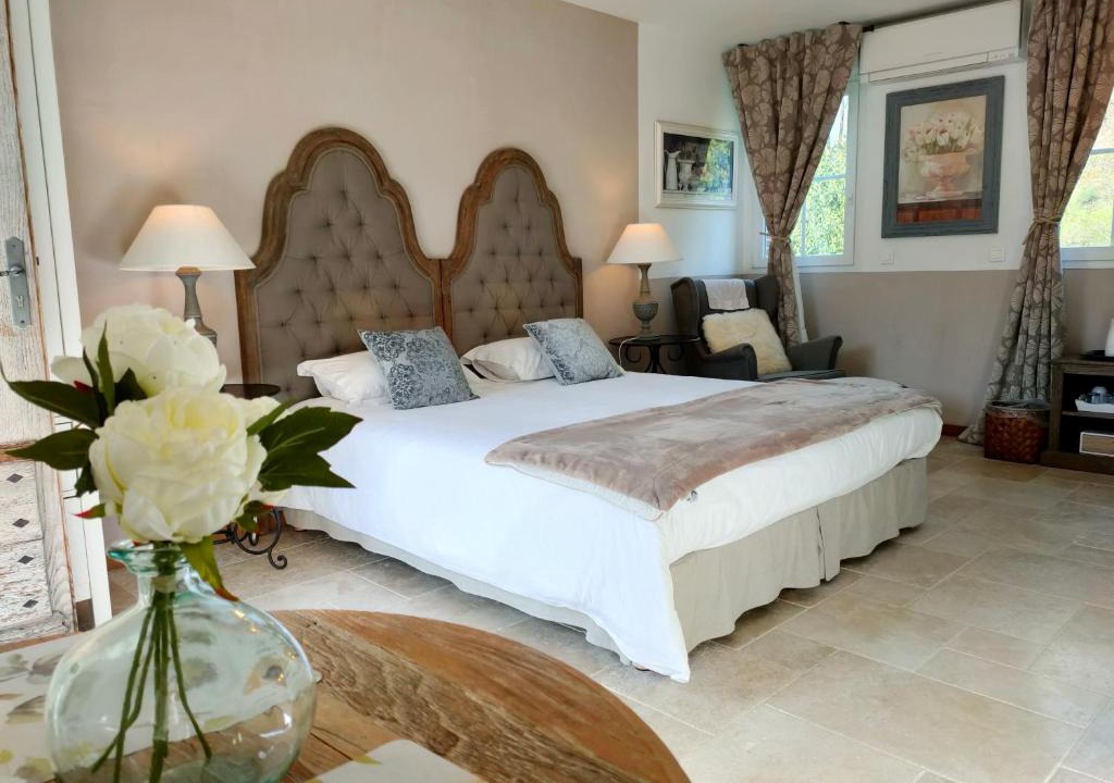 Bec-de-Mortagne Bed & Breakfast | Le Clos Bel Ami Chambre d'hôtes avec piscine