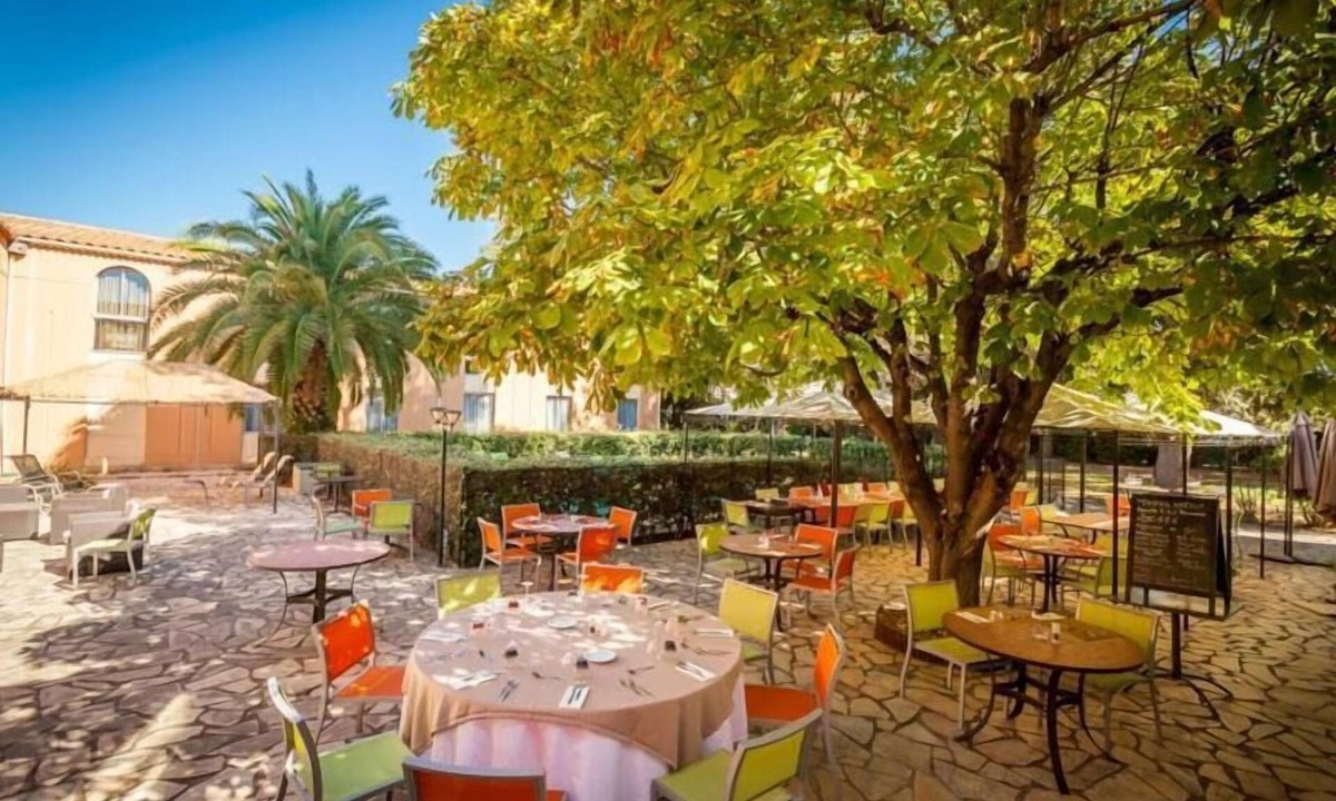 Castelnau-le-Lez Hotel | Le Clos de l'Aube Rouge