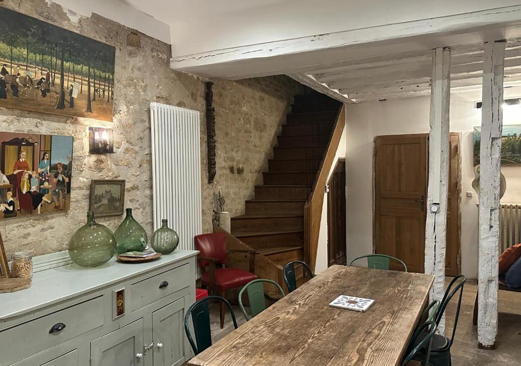 Flavigny-sur-Ozerain House | Le Clos de Melanie