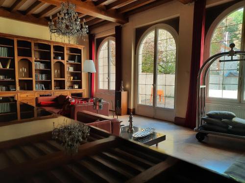 Saint-Victor-sur-Rhins House | Le Clos des Soyeux