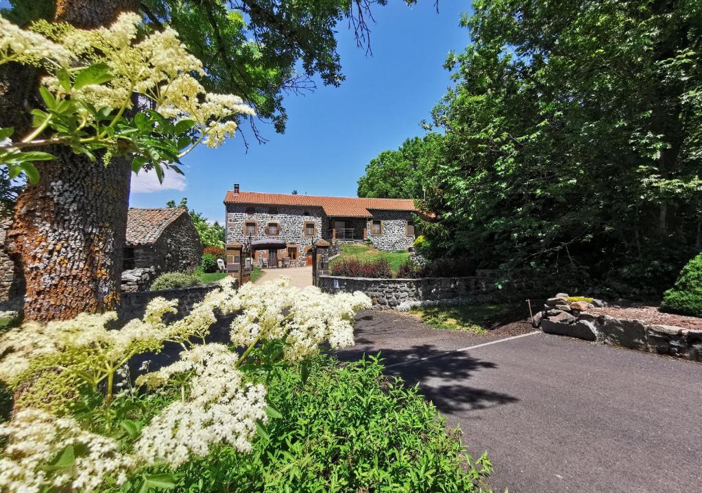 Saint-Privat-d'Allier Bed & Breakfast | Le clos des pierres rouges