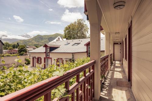 Bagneres-de-Bigorre Apartment | Le Clos du 5 - Appart Hotel Bagneres
