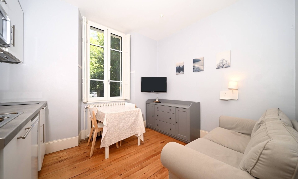 Bagneres-de-Luchon Apartment | Le Clos du Casino, T2 "Le Lac" for 2 Guests