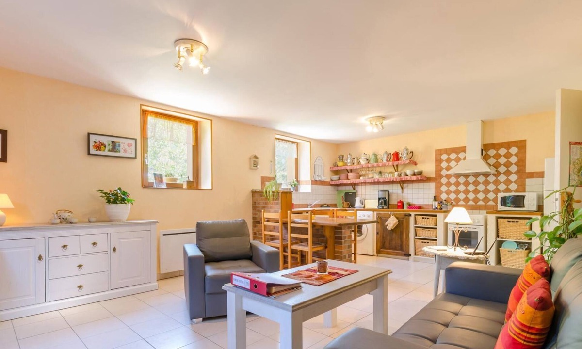 Petit-Mesnil House | Le Clos du Moulin - PETIT MESNIL