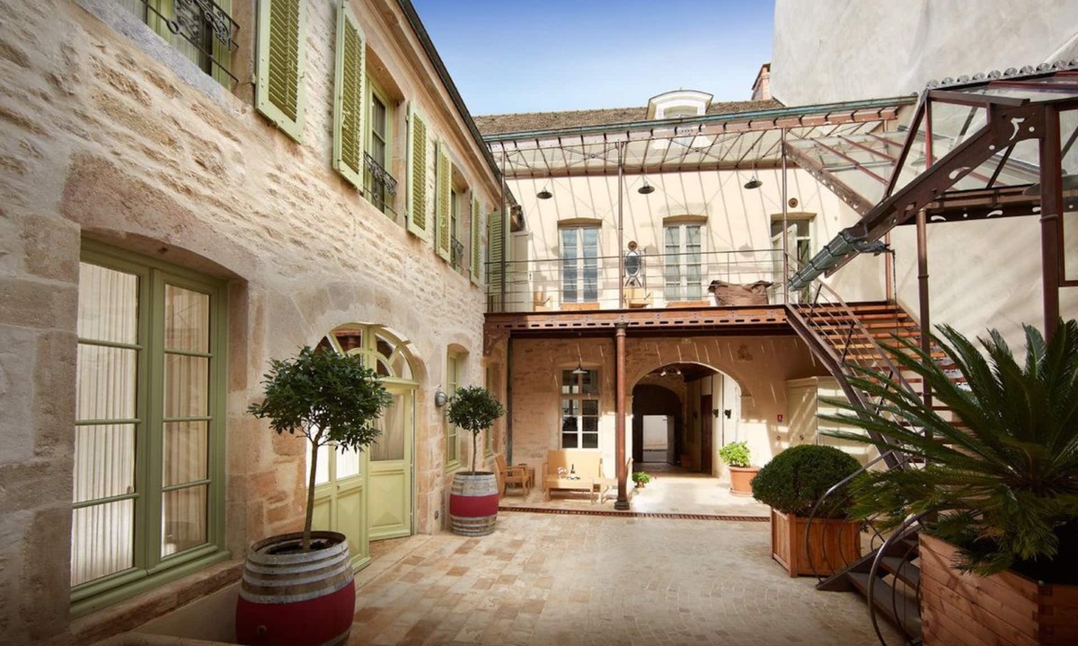 Beaune City Centre Bed & Breakfast | Le Clos Sainte Marguerite