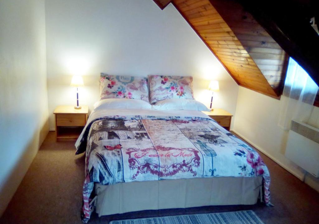 Saint-Julien-de-Chedon House | Le clos st Vincent