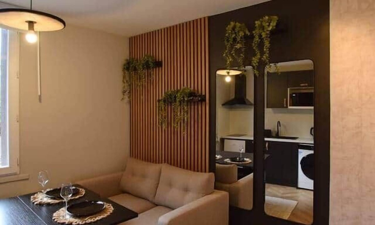 Sotteville-les-Rouen Apartment | Le Cocon du Jardin - cosy, modern, fiberglass duplex