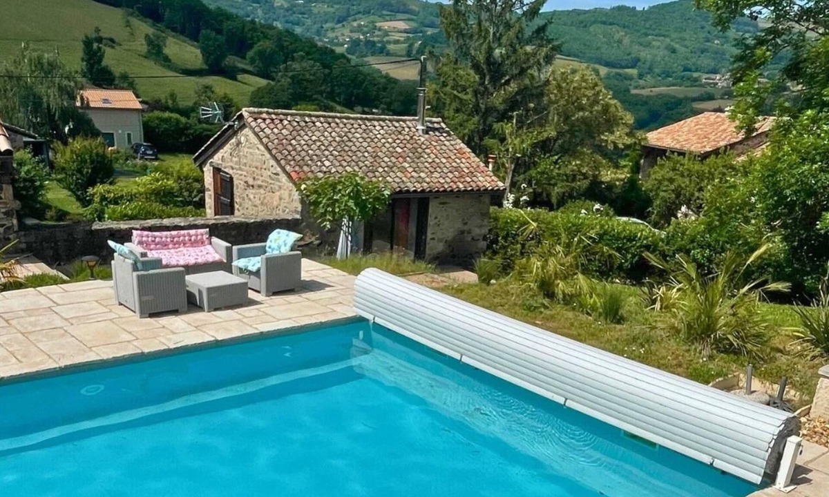 Cenves House | Le Cocon de Mya - Cenves