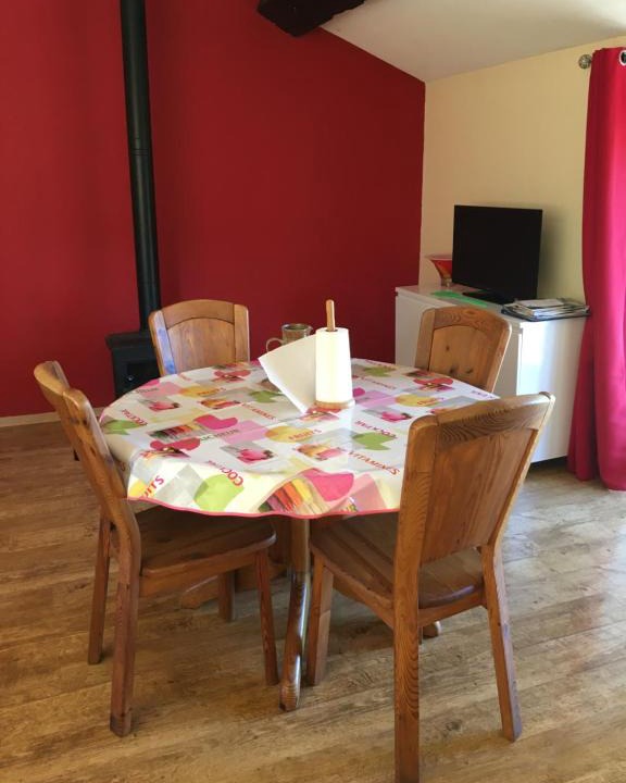 Cenves House | Le cocon de Mya