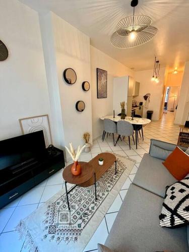 Voltaire - Saint Amour Apartment | Le Cocon des épices
