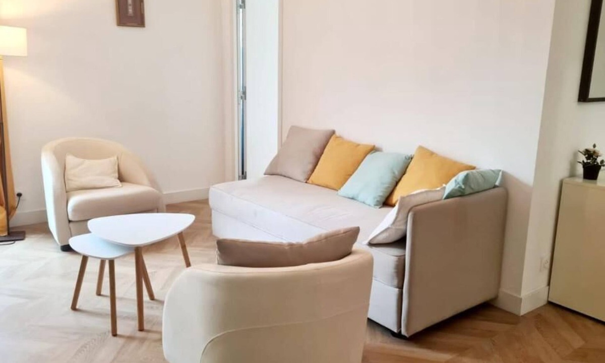 Dobree-Bon Port Apartment | Le cocon du Bâtonnier: Graslin and the Loire just 2 steps away!