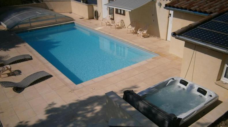 Rochecolombe Apartment | Le cocon