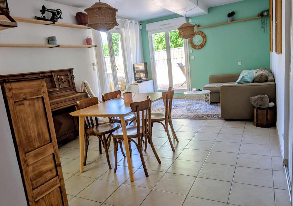 Villieu-Loyes-Mollon Apartment | Le Cocon - Paisible avec grande terrasse