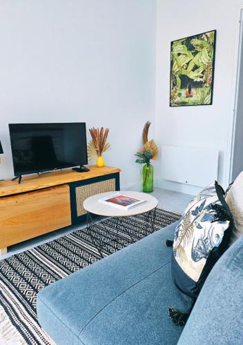 Montaubert - Rille - Saint-Sulpice Apartment | Le Cocon Palmier