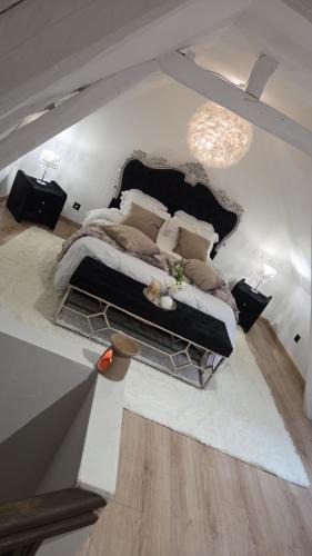Cuvilly House | Le cocoon de choupette