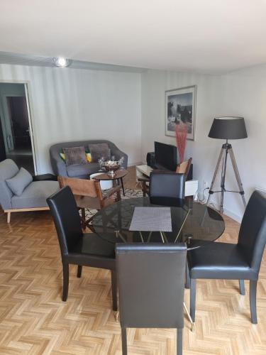 Avize House | Le Cocoon De Sacha