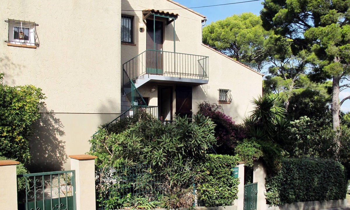 Le Brusc Apartment | Le Colibri by Interhome