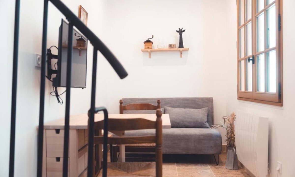 Tours Apartment | Le Colimaçon - Half-timbered house