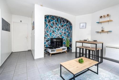 Saint-Jacques - Saint-Roch Apartment | Le Coliseaum