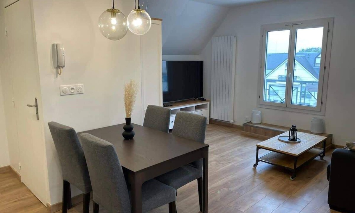 Rueil-Malmaison House | Le Convivial - Near Paris