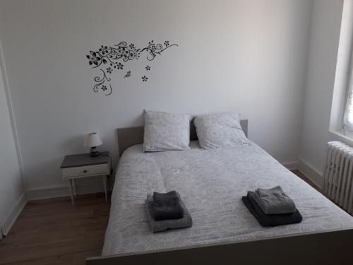Savigny-Levescault Hotel | Le Corto