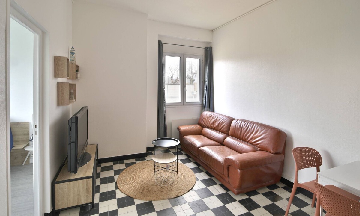 Porcheville Apartment | Le Cosy Chic - Avec jardin et parking
