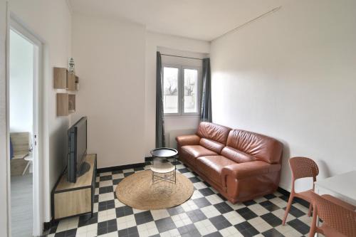 Porcheville Apartment | Le Cosy Chic - Avec jardin et parking