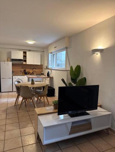 Cusset Apartment | Le cosy Cusset