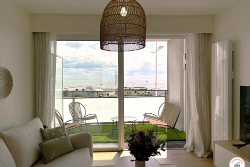 Saint-Martin-du-Littoral Apartment | Le Cosy - Vue Mer - Parking - Balcon
