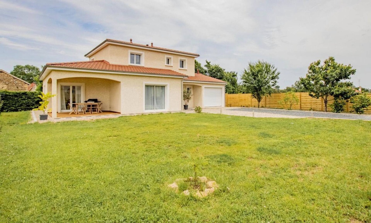 Vaudebarrier House | Le Cottage Charolais