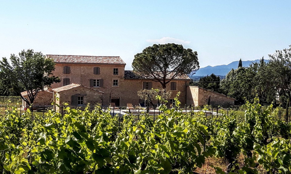 Saint-Didier House | Le Cottage du Chat Blanc