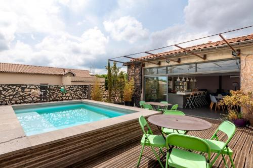 Centre Historique Apartment | Le Couvent des Ursulines - Penthouse climatisé piscine