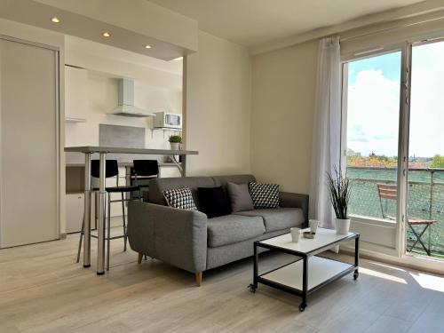 Bourg-la-Reine Apartment | Le déclic