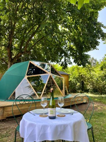 Moisson Other | Le dôme en seine, proche Giverny