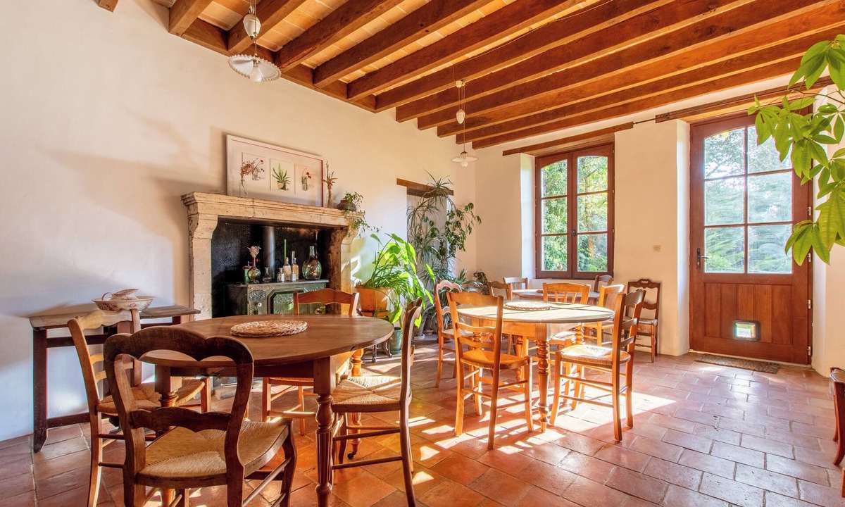Sainte-Sabine-sur-Longeve House | LE DOMAINE DU PETIT TERTRE
