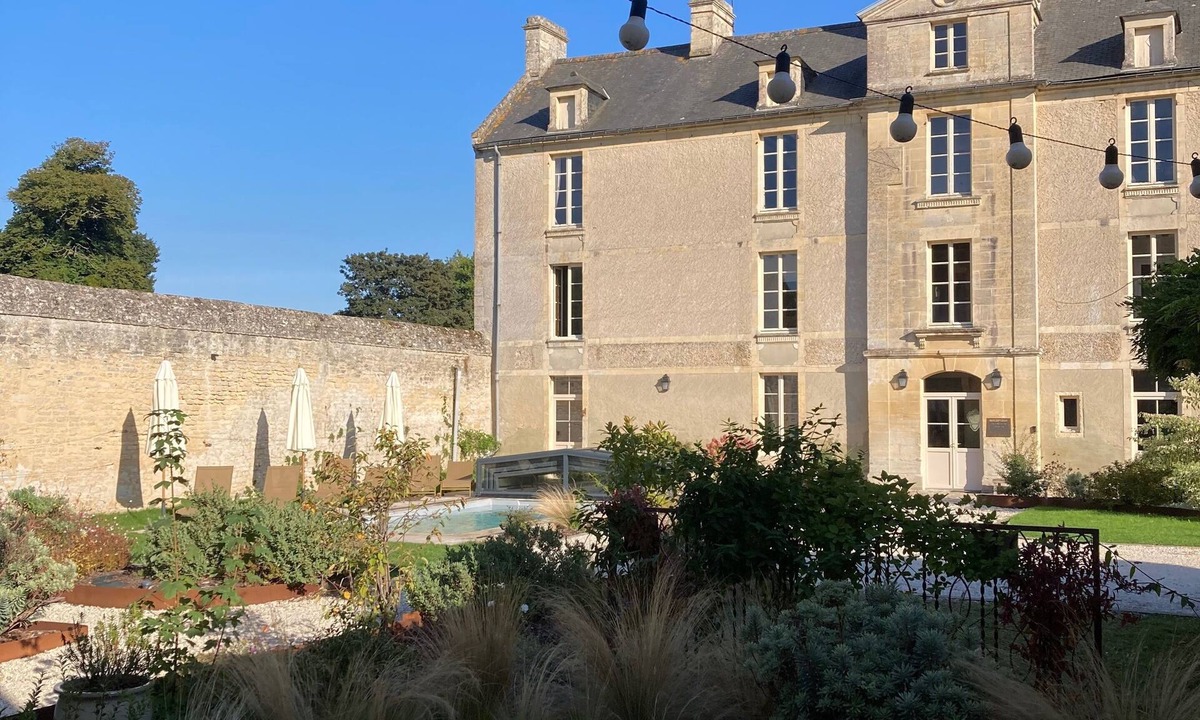 Le Fresne-Camilly Bed & Breakfast | Le Domaine de L'hostellerie