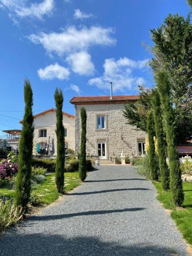 La Gimond Bed & Breakfast | Le Domaine de la plume