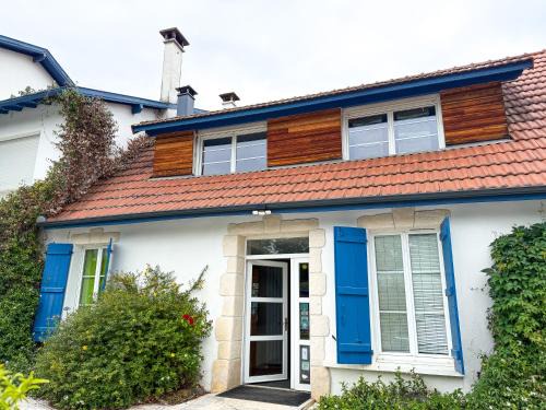 Lourdes House | Le Domaine de Rose