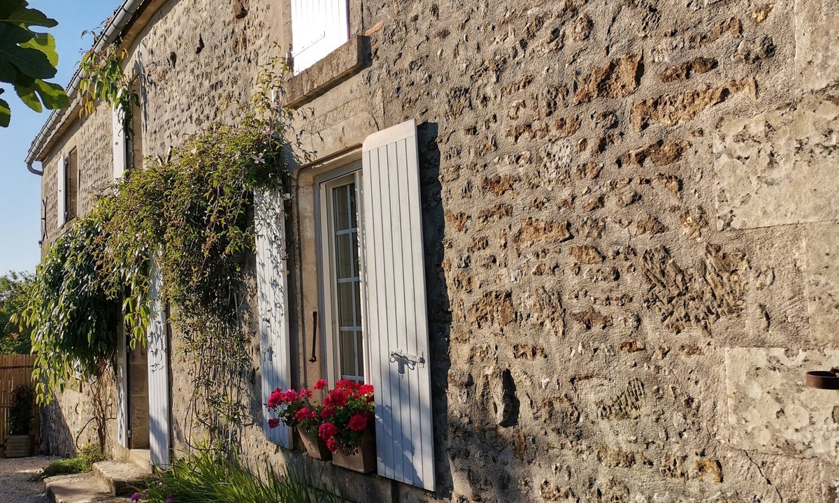 Foussais-Payre Cottage | Le Domaine du Vieux chêne, gîte 8-10 pers