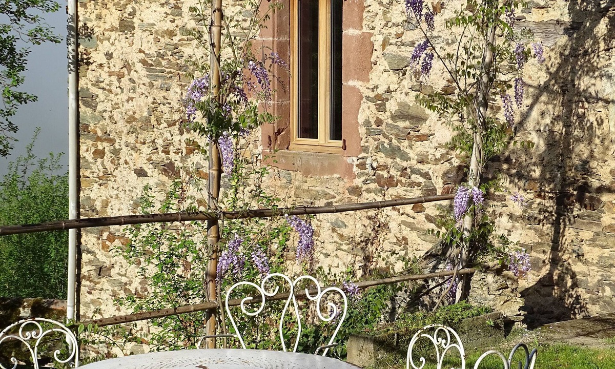 Conques House | Le Dormeur du Val - Gîte de Caractère Dans la Nature à Conques