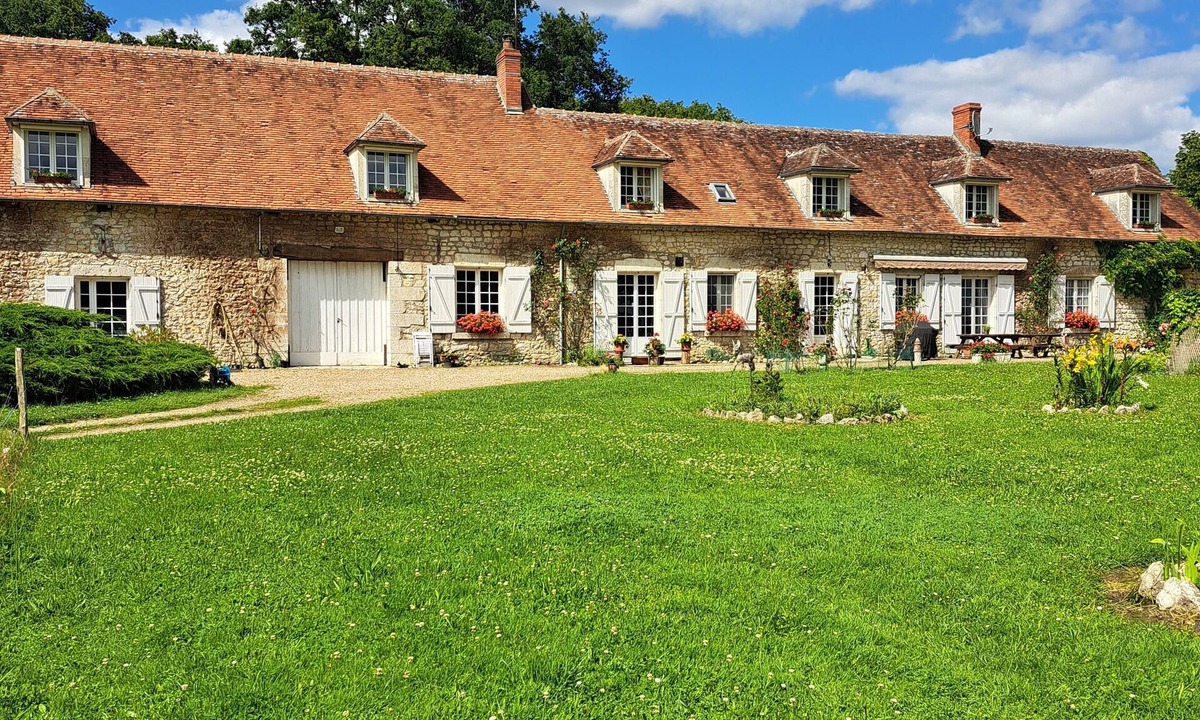 Thenay Bed & Breakfast | Le Dortoir" guest room