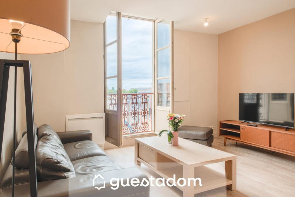 Chateau-Gontier Apartment | Le Doumer - Centre-ville - Petfriendly