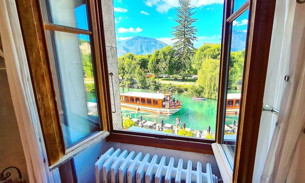 Chanaz House | Le Doux Nid