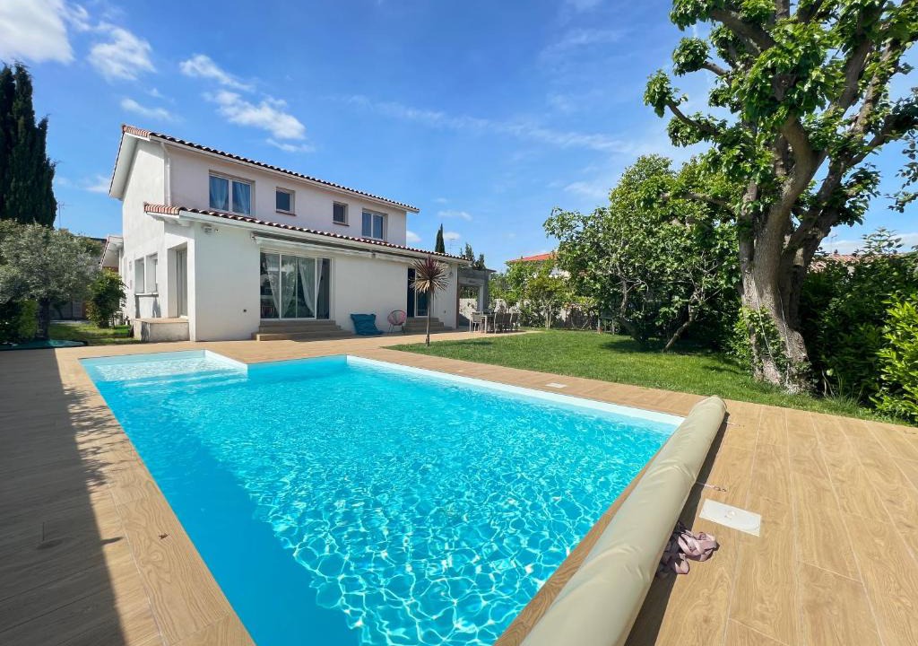 Tournefeuille House | Le Duck : Maison Familiale avec Piscine & Jardin