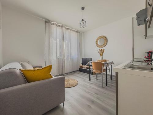 Quartier des Eaux-Claires Apartment | Le Dunant - Rocade - Tram