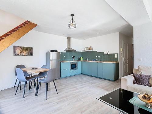 Voiron Apartment | Le Duplex, 65m2, hyper-centre, 2 chambres, 6 pers