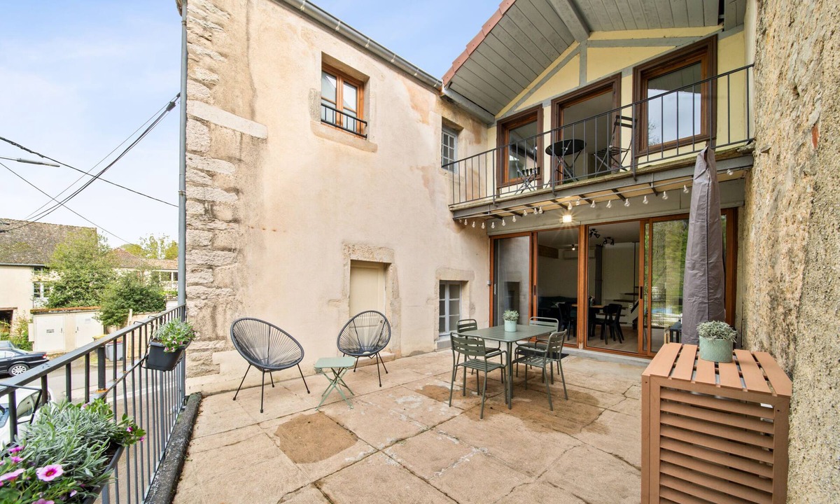 Savigny-les-Beaune House | Le Duplex, apartment overlooking the park