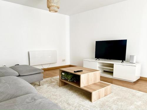 Coteaux Ouest Apartment | Le Duplex Scandinave - T4 - 2ext