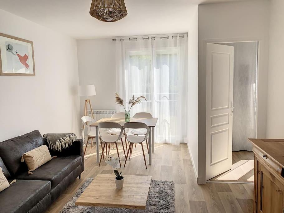 Royallieu Village Apartment | Le Edouard