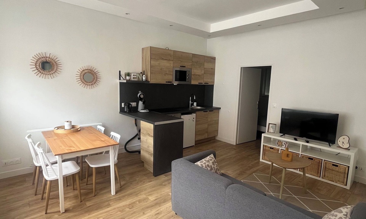Calais City Center Apartment | Le Félix Calais Nord